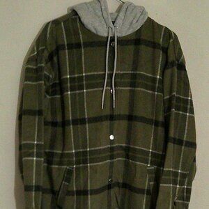 Love Tree Plaid Hooded Jacket with Side Pockets Drawstrings in Olive NWT